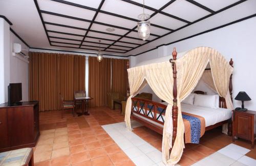 Fort Hotel | Grand Oriental Hotel