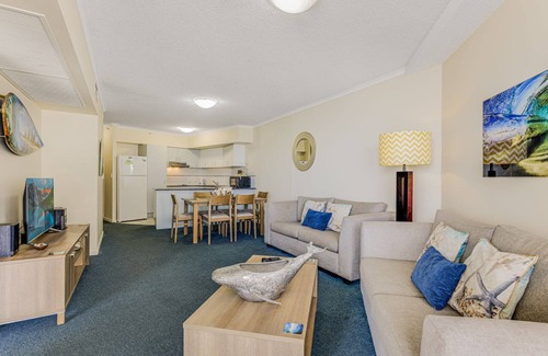 Caloundra Apartment | Grand Pacific Unit 112 Caloundra QLD