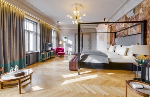 Centrs Hotel | Grand Poet Hotel by Semarah