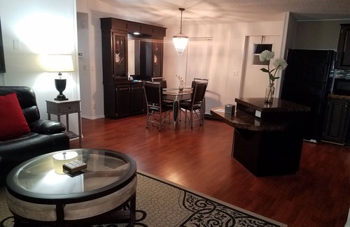 Dade City House | ★Grand Poseidon★ Family Preferred Hiking Garden Paradise