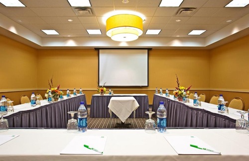 Elk Grove Village Hotel | Grand Royal Hotel O'Hare Chicago