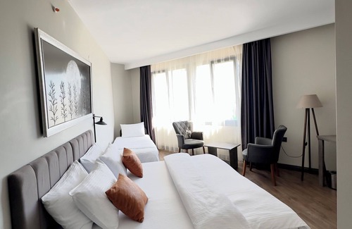 Gumusyaka Hotel | Grand Royal Hotel