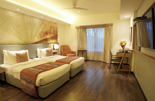 Latur Hotel | Grand Sarovar Portico