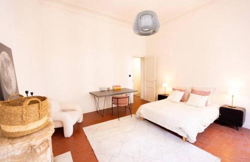 1st Arrondissement Apartment | Grand Standing Appartement