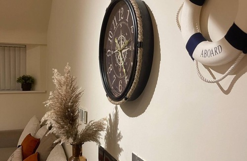 Everton Apartment | Grand, Stylish 3 bed Apartment in Liverpool near Anfield stadium!