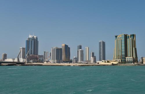 Manama Hotel | Grand Swiss-Belhotel Waterfront Seef
