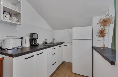 Drasnice Apartment | Grand view apartment 1 bedroom/bathroom, sea view, balcony, city center