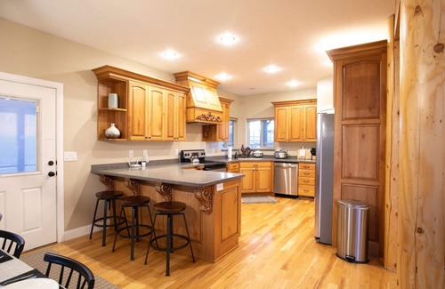 Hatch House | Grand View Lodge: Your Utah Escape Near National Parks