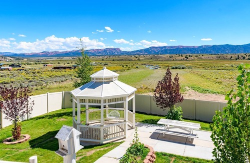 Hatch House | Grand View Lodge: Your Utah Escape Near National Parks