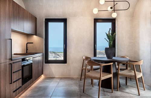 Kamari Villa | Grand Villa 6 Bedrooms with Private Pools