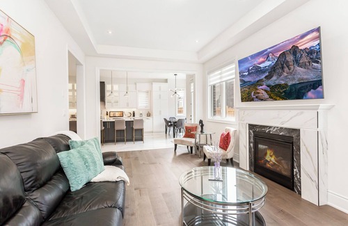 Watertown House | Grand Villa near Burlington