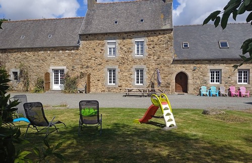 Ploezal House | Grande Longère