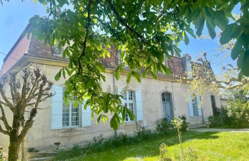Le Ledat Villa | Grande Maison de famille, 12pers, Piscine privée, Vallée du Lot & Bastides