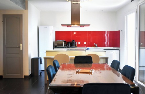 Sauzet House | Grande Maison Familiale - Calme Absolu - Espaces Prives - Piscine - Spa