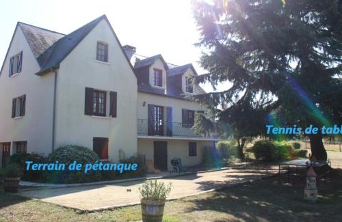 Conflans-sur-Anille House | Grande Maison de Campagne avec Jardin Clôturé, Pétanque et Ping-Pong - Idéale Familles - FR-1-410-182