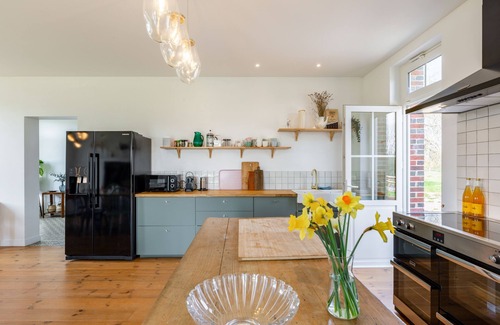 Saint-Aubin-de-Scellon House | Grandes Familles Bienvenues : Maison de Vacances & Weekend au Calme, 18personnes