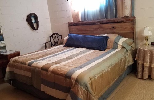Marshallville Bed & Breakfast | Grandeur Farm Retreat