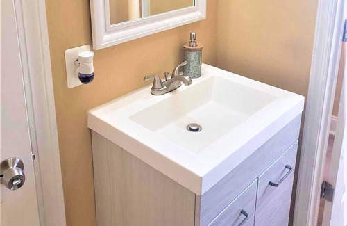 Takoma Park House | Grandeur Room in Washington DC