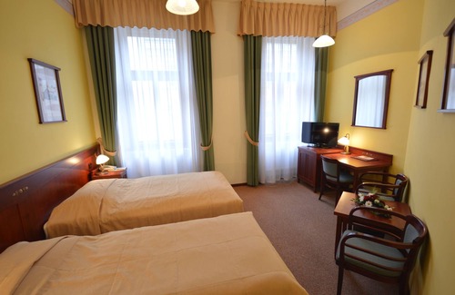 Jihlava Hotel | Grandhotel Garni