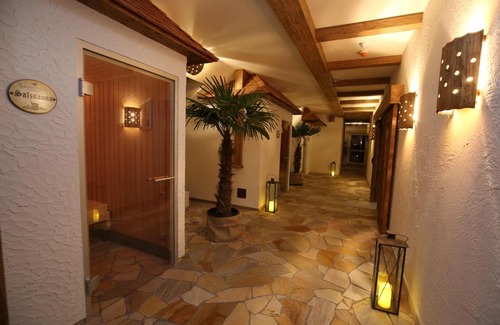 Lanzenkirchen Hotel | Grandhotel Niederösterreichischer Hof
