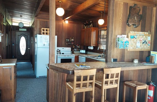 Manchester House | Grandma's Spectacular Beach Cottage