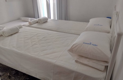 Ios House | Grandma Vasiliki Rooms To Let