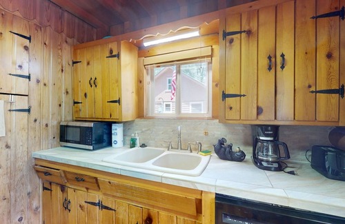 Gunnison Cabin | Grandpa`s Cabin on the River