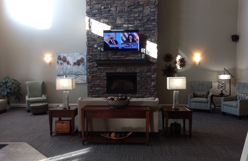 Thief River Falls Hotel | Grandstay Hotel Suites Thief River Falls