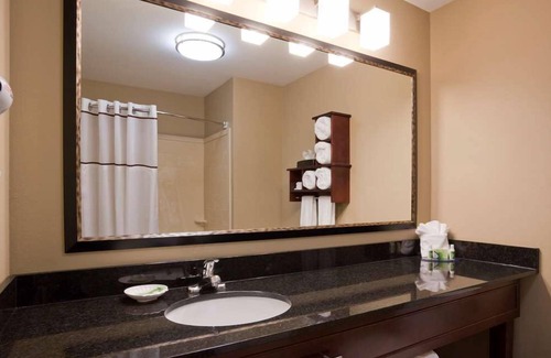 Thief River Falls Hotel | Grandstay Hotel Suites Thief River Falls