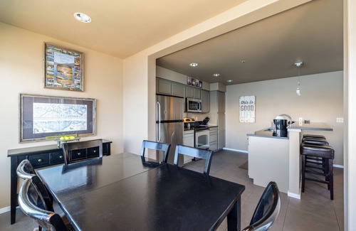 Chelan Condo | GrandView 403 -2 Bedroom Waterfront Condo