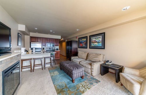 Chelan Condo | Grandview 522 Waterfront condo on Lake Chelan