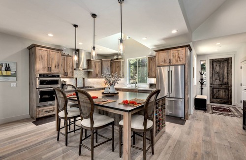 Country Club Estates House | Grandview Manor - Hot tub, foosball, family fun!
