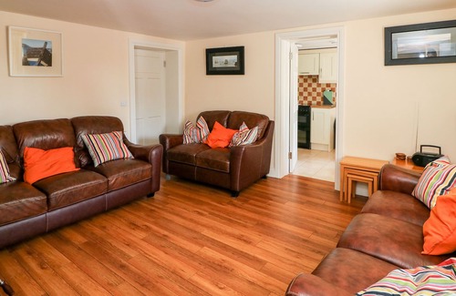 Fethard on Sea Cottage | GRANGE FARMHOUSE, pet friendly in Fethard-On-Sea, County Wexford