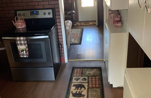 Huntsville House | Granny’s Kitchen bed & breakfast.