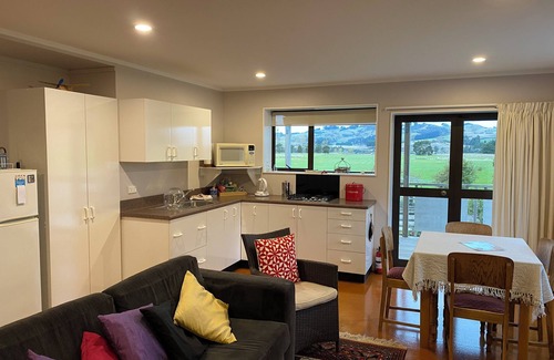 Dunedin Bed & Breakfast | Grants Farm Idyllic rural retreat