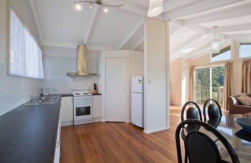 Merimbula Cabin | Grantys House - 3 bedroom option