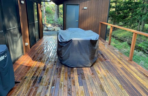 Running Creek Cabin | Grassroots Rustic Luxury Cabin