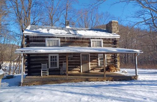 Syria Cabin | Graves Mountain Farm & Lodges