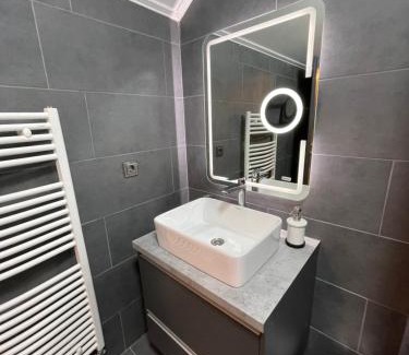 Busteni Apartment | Gray Apartments Busteni