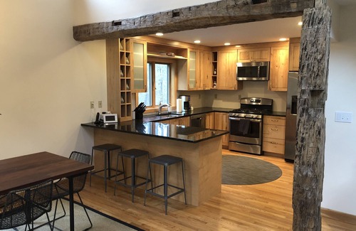 Highmount House | Gray House by the Slopes- Luxury retreat for four seasons with hot tub #STRAO026