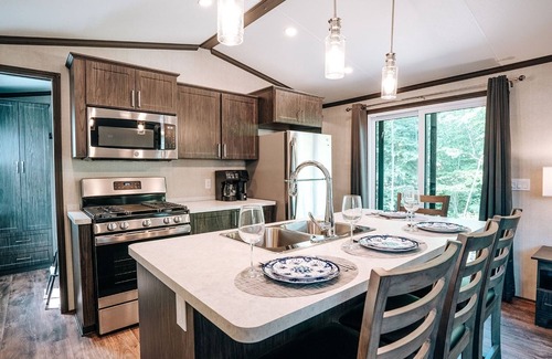Otonabee-South Monaghan Cottage | Great Blue Resorts -Bellmere Winds Resort - Rice Lake - 3 Bedroom Cottage