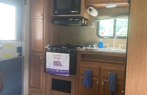Radford RV Rental | Great camper on the New River