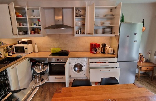 Chamonix City Centre Apartment | Great central location next to ski lifts and forest,spacious renovated apartment