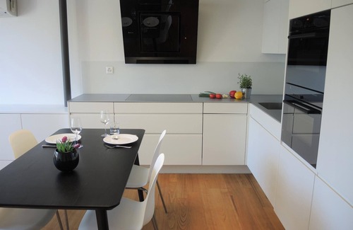 Muralto Apartment | Great city apartment in a prime location right on the lake promenade