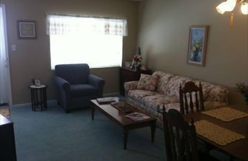 Admiral Estates Condo | Great Condo Close to the Beach