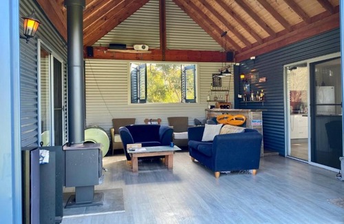 Brownlow Ki Cabin | Great couple and family country cabin
