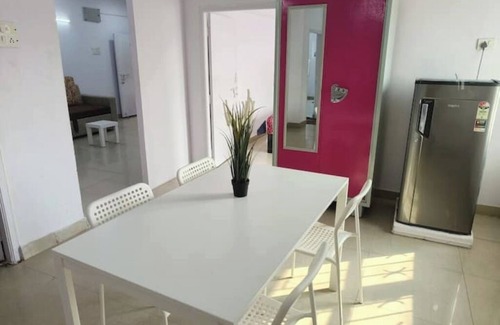 Jubilee Hills Apartment | great CoupleFriendly family 2bhk Banjarahills rd3