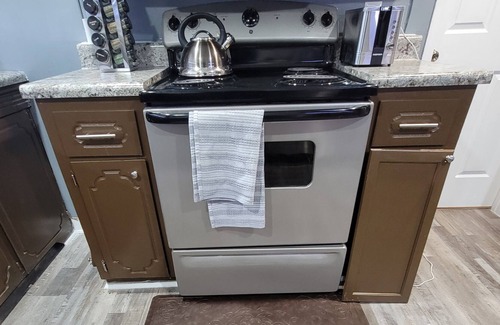 Kannapolis House | Great Cozy Residential House Near Restaurant and Brewery and Live Entertainment