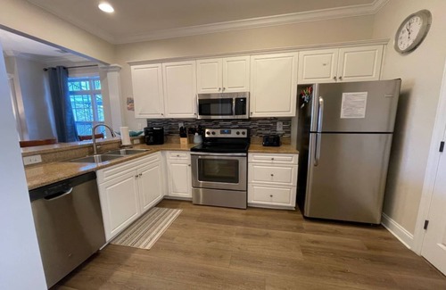 North Litchfield Beach Condo | Great Fall Getaway!
