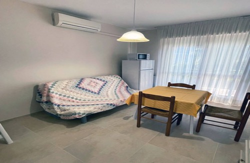 Rosapineta Apartment | Great flat in a residence with pool in Rosolina